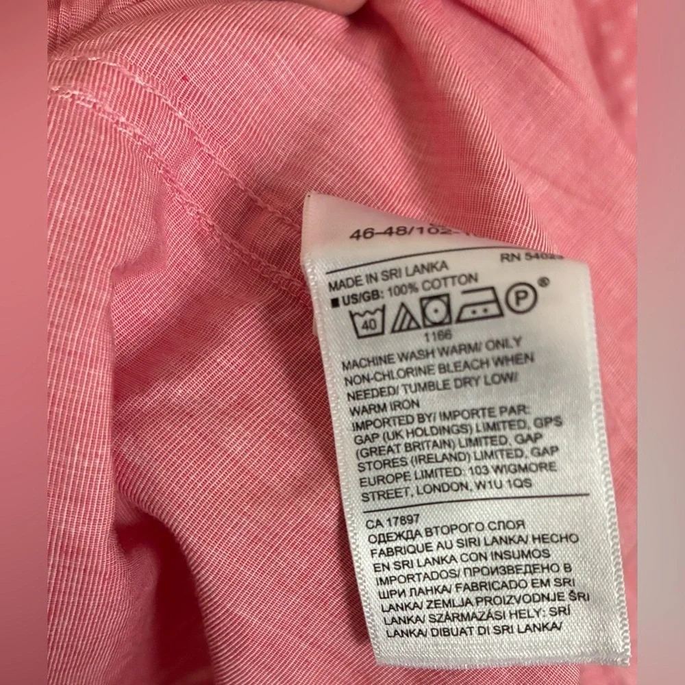 Banana Republic Men’s Pink Luxe Poplin Slim-Fit Short Sleeve Button Down; Size L